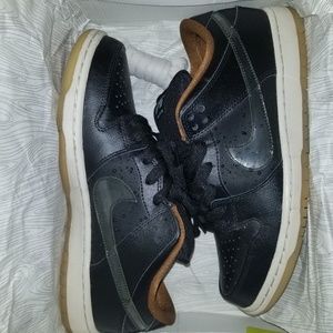 Nike SB Dunk Low "Black Rain" QS